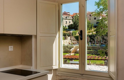 Pucisca Hotel | Puteus Palace Brac