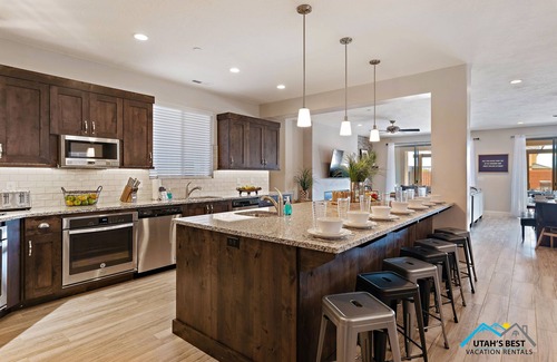 Santa Clara House | PVZ 98| Huge Holiday Home **CYBER MONDAY SALE** Message us for huge discount!