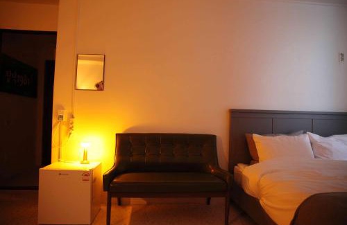 Pyeongtaek Hotel | Pyeongtaek 1981