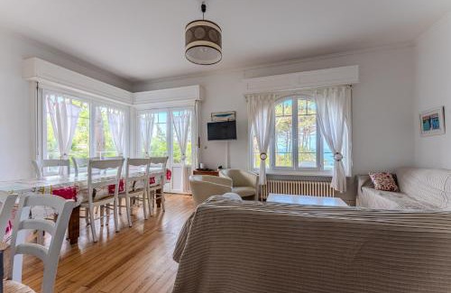 Pyla-sur-Mer House | Pyla Sur Mer Villa 150m Vue Bassin