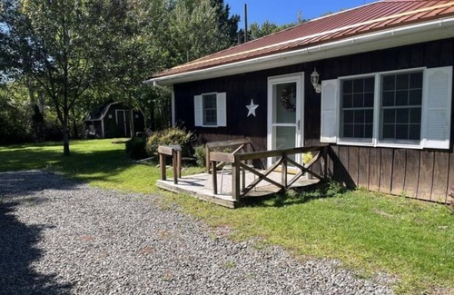 Pymatuning South Cabin | Pymatuning parkside cabin near Jamestown marina & dam