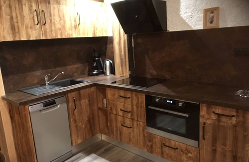 Pyrenees 2000 Ski Chalet | Pyrenees 2000: Superb mod cons apartment for rent at the foot of the ski trails