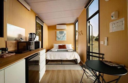 Avoca House | Pyrenees Views by Tiny Away