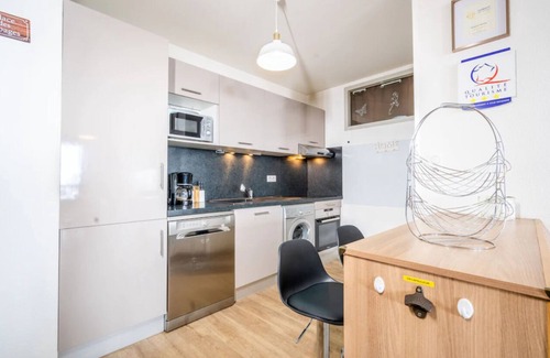 La Mongie Apartment | Pyrennees, la Mongie, 8 people, 3 bedrooms, all comforts, large terrace