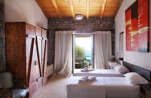 Agios Kirykos House | Pyrgos Ikaria Traditional Village