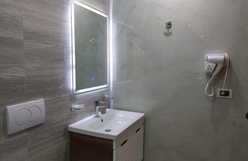 Qeparo House | Qeparo Antonio Rooms