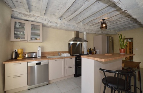Servon-sur-Vilaine House | Quadruple Room with wet room