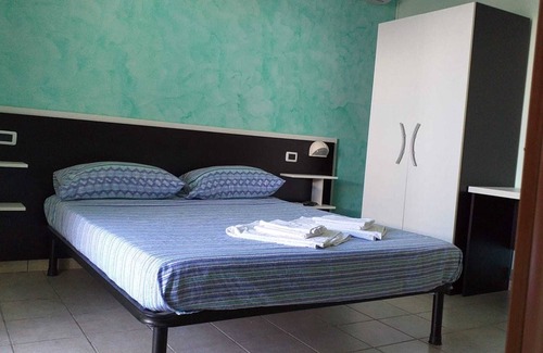 Pineto Bed & Breakfast | Quadruple room just steps from the sea - Ideal for a relaxing vacation