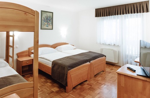 Zrece House | Quadruple Room with Balcony 106