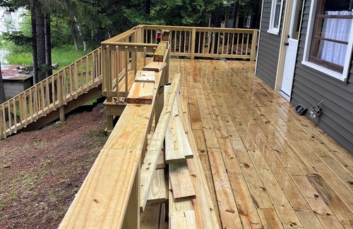 Arbor Vitae Cabin | Quaint 2 bedroom cabin overlooking Brandy Lake in beautiful Minocqua/Woodruff.