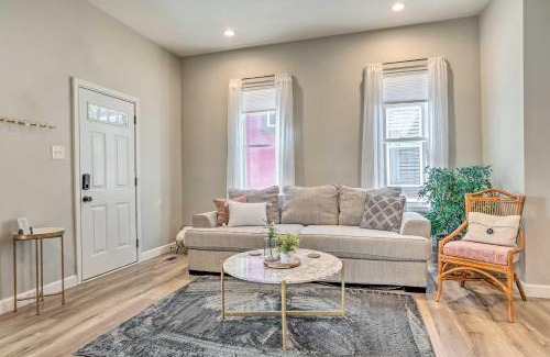Near Eastside House | Quaint and Cozy Indianapolis Getaway with Yard!