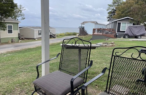 Pottsboro Cabin | Quaint cabin at Little Mineral Marina: Cabin 3