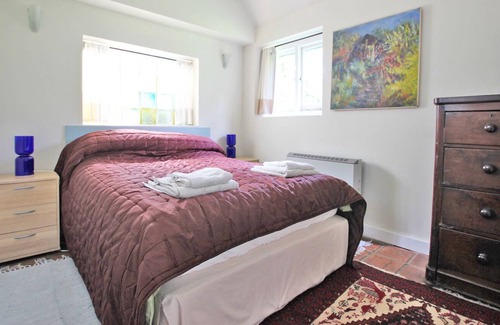 Willesborough House | Quaint Converted Stable in Central Location Surrounded by Gardens