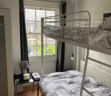 Thurlow Park House | Quaint Edwardian Cottage