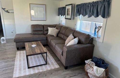 Bliss Corner House | Quaint, family friendly Beach house for 4