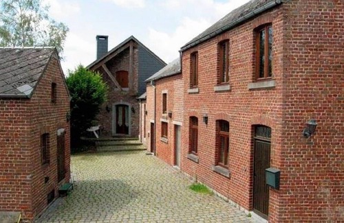 Havelange Villa | Quaint Farmhouse in Maffe with a Turkish Bath