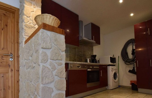 Varsberg House | Quaint Holiday Home in Varsberg with Terrace