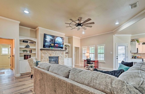 Lubbock House | Quaint Lubbock Home ~ 6 Mi to TTU + Downtown!