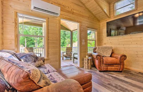 Brevard House | Quaint Mtn Cabin Tiny Living Near Big Adventure