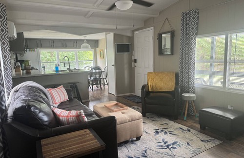 Celina House | Quaint quiet mobile home 2 miles from Holly Creek marina! Just remodeled!