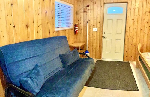 Blairmore Cabin | Quaint Riverside Cabin #2