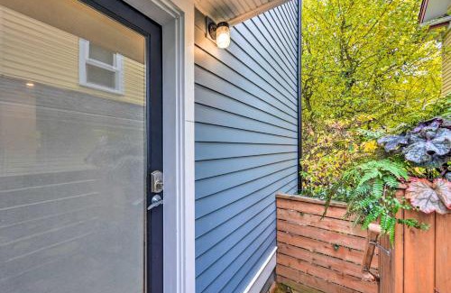 Minor Apartment | Quaint Seattle Retreat 2 Mi to Capitol Hill!