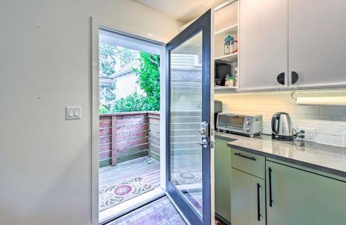 Minor Apartment | Quaint Seattle Retreat 2 Mi to Capitol Hill!