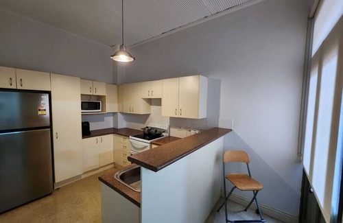 The Rocks Apartment | Quaint terrace house The Rocks