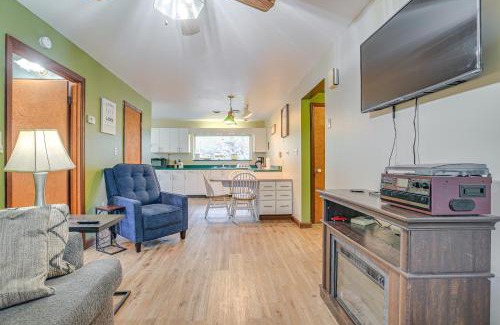 Zanesville House | Quaint Zanesville Home with Game Room and Yard!