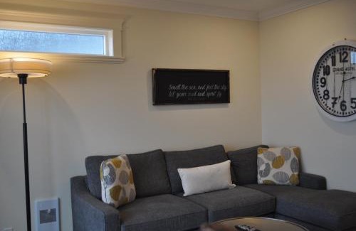 Regional District of Nanaimo Apartment | Qualicum Beach Ocean Suites