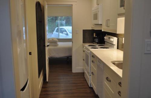 Regional District of Nanaimo Apartment | Qualicum Beach Ocean Suites