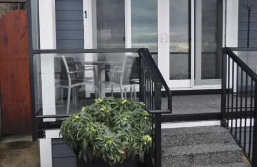 Regional District of Nanaimo Apartment | Qualicum Beach Ocean Suites
