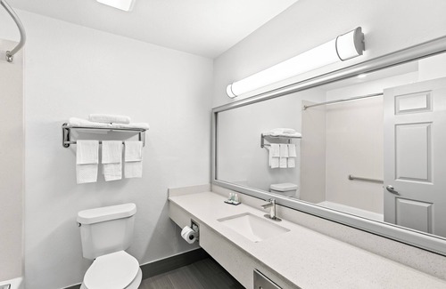 Bastrop Hotel | Quality Inn Bastrop