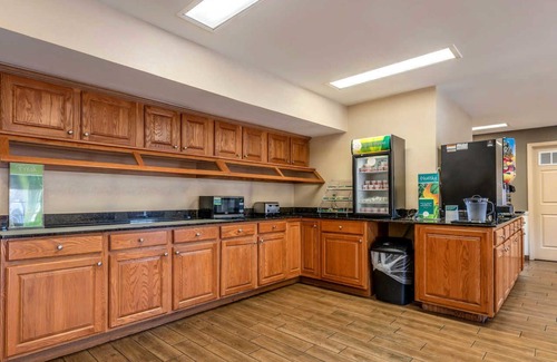 Decatur Hotel | Quality Inn Decatur River City