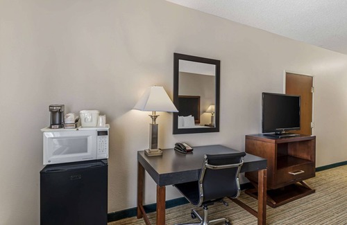 Englewood Hotel | Quality Inn Denver Tech Center