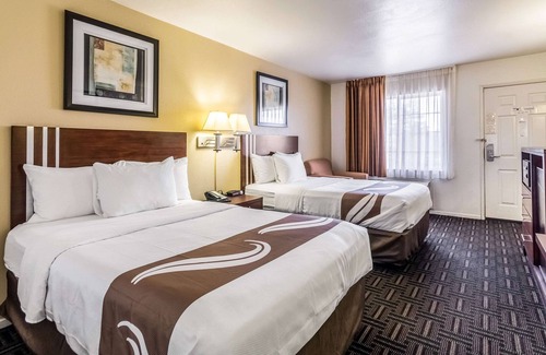 Raisin Hotel | Quality Inn Fresno Near University