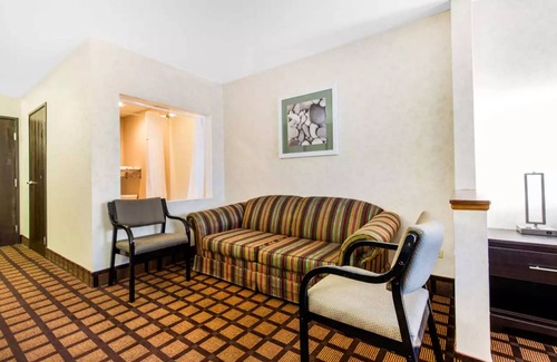 Monee Hotel | Quality Inn Monee I-57