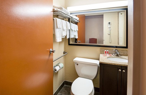 Reisterstown Station Hotel | Quality Inn Near Pimlico Racetrack
