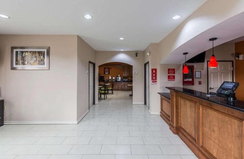 Bridge City Hotel | Quality Inn & Suites Bridge City Orange