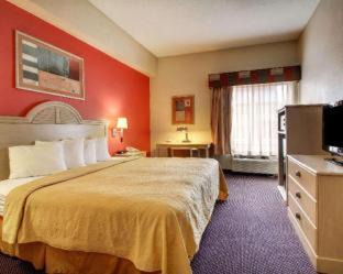 Hattiesburg Hotel | Quality Inn & Suites Hattiesburg North