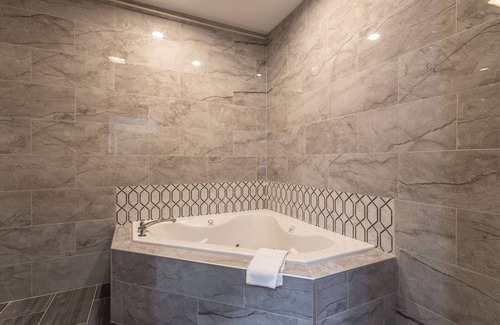 Pearl Hotel | Quality Inn & Suites Pearl - Jackson