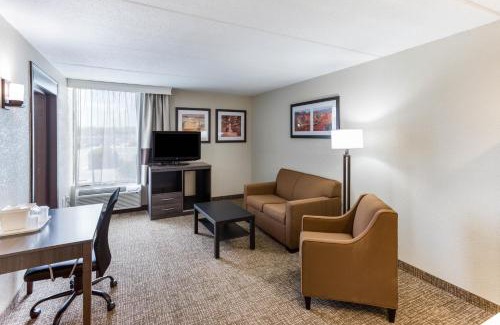 Plattsburgh Hotel | Quality Inn & Suites Plattsburgh