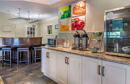 Quispamsis Hotel | Quality Inn & Suites Quispamsis