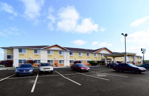 Springfield Hotel | Quality Inn & Suites Springfield Southwest near I-72
