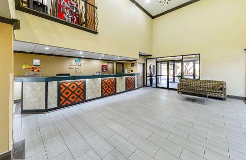 Lubbock Hotel | Quality Inn & Suites