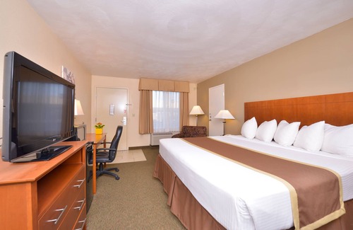 Williamsport Hotel | Quality Inn & Suites