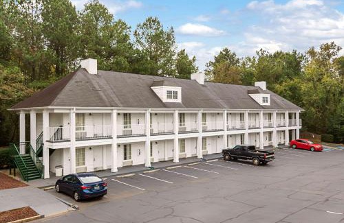 Thomaston Hotel | Quality Inn Thomaston