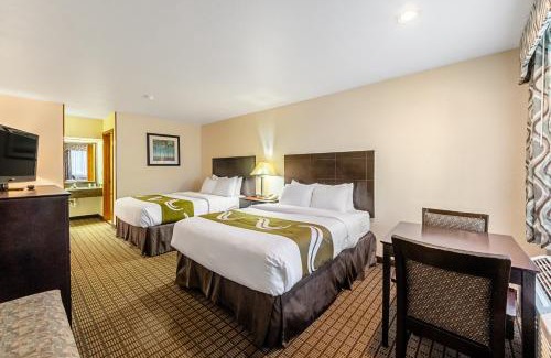 Three Rivers Hotel | Quality Inn Three Rivers