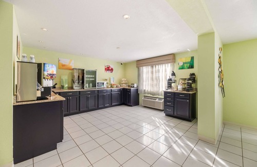 Clovis Hotel | Quality Inn