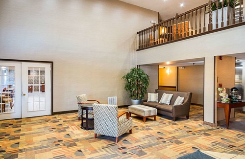 Kingmont Hotel | Quality Inn